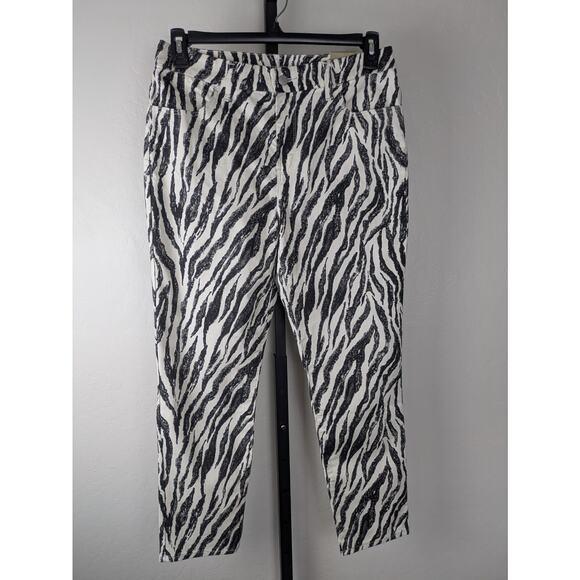 Chico's size 1 US size 8 Perfect Stretch Girlfriend Slim Ankle Jeans zebra print - Picture 1 of 6